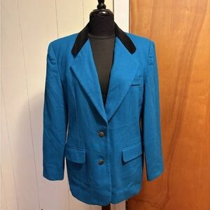 Vintage Women's Blue Wool Blazer with Black Velvet Collar